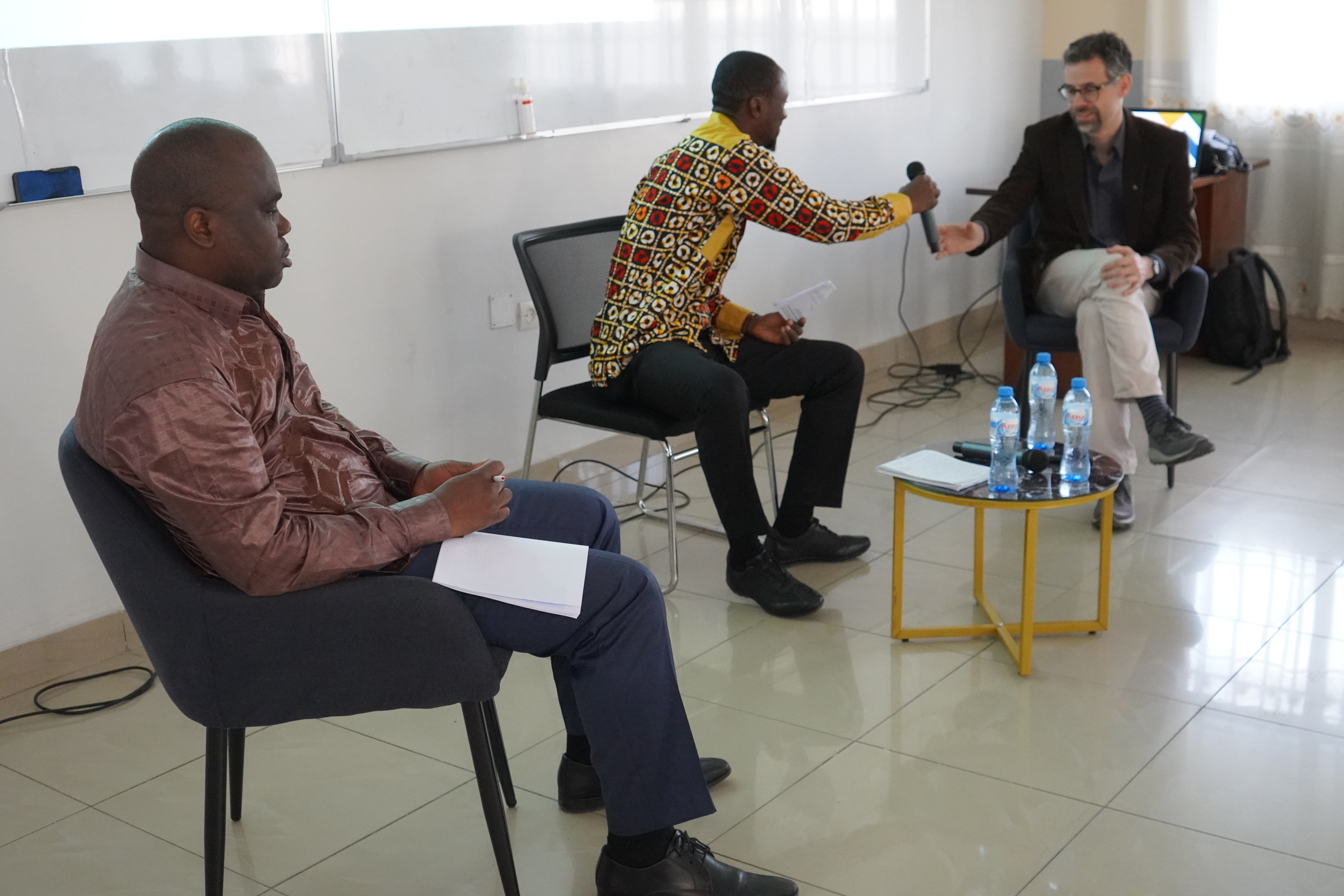 RETOUR EN IMAGE SUR LA CONFÉRENCE DU 28 NOVEMBRE 2025, FSEG-ULC