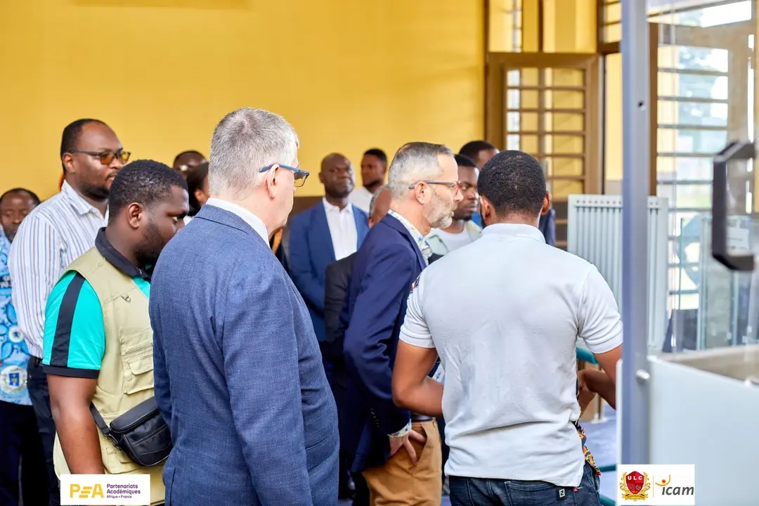 VISITE OFFICIELLE DE L’AMBASSADEUR DE FRANCE À L’UNIVERSITÉ LOYOLA DU CONGO
