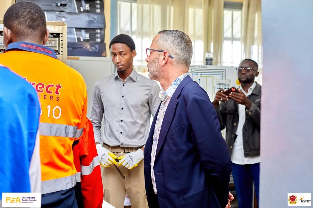 VISITE OFFICIELLE DE L’AMBASSADEUR DE FRANCE À L’UNIVERSITÉ LOYOLA DU CONGO